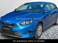 Neu Kia Ceed Best 140 PS (102 kW) 2025 Grün Kleinwagen