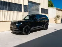 Gebraucht Land Rover Range Rover Autobiography 400 PS (294 kW) 2024 Schwarz SUV