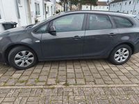 Gebraucht Opel Astra Edition 136 PS (100 kW) 2014 Grau Kombi