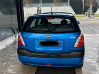 Second-hand Kia Rio 110 CP (80 kW) 2009 Albastru Hatchback