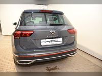 Gebraucht VW Tiguan Elegance 245 PS (180 kW) 2023 Delfingrau metallic SUV