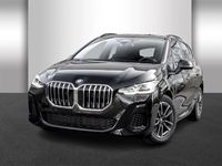 Neu BMW 218 Active Tourer Performance 136 PS (100 kW) 2026 Schwarz Van / Kleinbus
