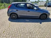 Gebraucht Hyundai i30 90 PS (66 kW) 2011 Grau Limousine