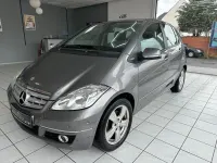 Gebraucht Mercedes A180 116 PS (85 kW) 2010 Grau Limousine