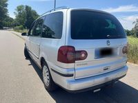 Gebraucht VW Sharan 140 PS (102 kW) 2009 Silber Van / Kleinbus