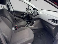 Gebraucht Peugeot 208 Active 82 PS (60 kW) 2018 Schwarz Kleinwagen