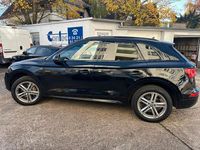Gebraucht Audi Q5 S-Line 190 PS (139 kW) 2018 Mythosschwarz metallic SUV