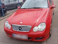 Gebraucht Mercedes C160 122 PS (89 kW) 2005 Rot Coupé