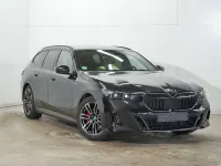Gebraucht BMW 520 M Sport 197 PS (144 kW) 2025 Saphirschwarz metallic Kombi