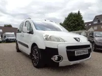 Gebraucht Peugeot Partner 109 PS (80 kW) 2010 Lack weiss Van / Kleinbus