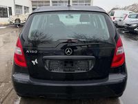 Gebraucht Mercedes A160 95 PS (69 kW) 2012 Kosmosschwarz  metalliclack Kleinwagen