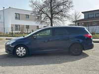 Gebraucht Ford Focus 101 PS (74 kW) 2013 Blau Kombi