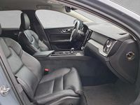 Gebraucht Volvo V60 CC 197 PS (144 kW) 2022 Grau Kombi