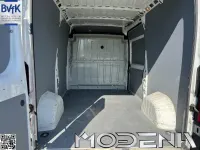 Gebraucht Peugeot Boxer 140 PS (102 kW) 2021 Weiß (weiss) Van