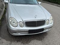 Gebraucht Mercedes E200 2005 Silber Limousine