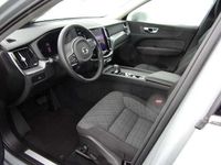 Gebraucht Volvo XC60 Core 197 PS (144 kW) 2024 Grau SUV