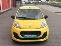 Gebraucht Peugeot 107 Access 68 PS (50 kW) 2012 Jaune citrus Kleinwagen
