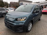 Neu Fiat Doblò 102 PS (75 kW) 2025 Blau Van / Kleinbus