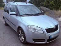 Gebraucht Skoda Roomster 63 PS (46 kW) 2008 Silber Van / Kleinbus