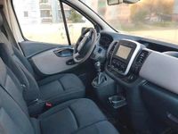Second-hand Renault Trafic 150 CP (110 kW) 2016 Alb Monovolum