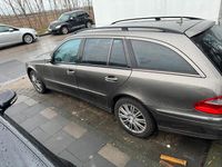Gebraucht Mercedes E280 190 PS (139 kW) 2008 Andere farben Limousine
