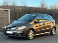 Gebraucht Mercedes B200 136 PS (100 kW) 2008 Braun Van / Kleinbus