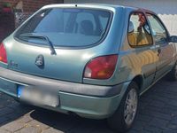 Gebraucht Ford Fiesta 60 PS (44 kW) 2001 Grün Kleinwagen
