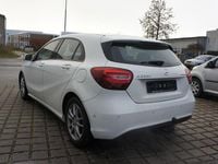 Gebraucht Mercedes A200 136 PS (100 kW) 2015 Weiß Limousine