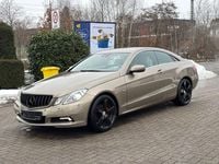 Gebraucht Mercedes E250 Avantgarde 204 PS (150 kW) 2011 Gold Coupé