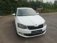 Gebraucht Skoda Fabia Active 90 PS (66 kW) 2015 Weiß Limousine