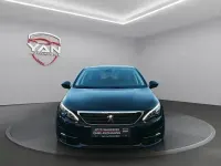 Gebraucht Peugeot 308 SW 131 PS (96 kW) 2019 Blau Kombi