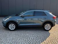 Gebraucht VW T-Roc Life 116 PS (85 kW) 2025 Petroleum blue metallic SUV