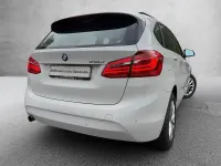 Używany BMW 218 Active Tourer Advantage 150 KM (110 kW) 2017 Biały Minivan