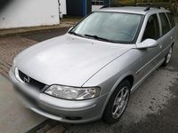 Gebraucht Opel Vectra Selection 125 PS (91 kW) 2001 Silber Kombi