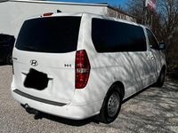 Gebraucht Hyundai H-1 177 PS (130 kW) 2015 Weiß Van / Kleinbus