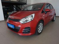 Gebraucht Kia Rio Attract 86 PS (63 kW) 2016 Rot Kleinwagen