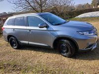 Gebraucht Mitsubishi Outlander Top 150 PS (110 kW) 2018 Grau SUV