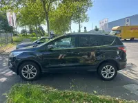 Usado Ford Kuga Titanium 179 HP (131 kW) 2018 Preto SUV