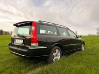 gebraucht Volvo V70 D5 Summum 185 PS cedar-grün metallic RTI