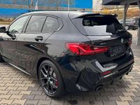 Gebraucht BMW 135 306 PS (225 kW) 2024 Saphirschwarz Kleinwagen