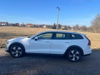 Gebraucht Volvo V60 CC Pro 197 PS (144 kW) 2021 Weiß Kombi