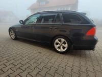 Gebraucht BMW 320 163 PS (119 kW) 2011 Schwarz Limousine