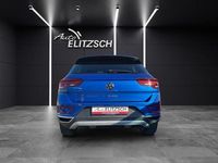 Gebraucht VW T-Roc Style 116 PS (85 kW) 2023 Ravennablau metallic SUV