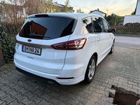 Gebraucht Ford S-MAX Titanium 209 PS (153 kW) 2016 Weiß Van / Kleinbus