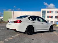 Gebraucht BMW 330 M Sport 252 PS (185 kW) 2016 Weiß Limousine