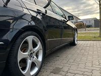 Gebraucht Mercedes E350 Avantgarde 265 PS (194 kW) 2013 Schwarz Limousine