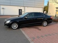 Gebraucht Mercedes E220 170 PS (125 kW) 2010 Schwarz Limousine