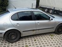 Usata Seat Leon 180 CV (132 kW) 2000 Argento Utilitaria