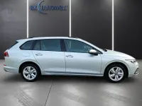 Gebraucht VW Golf VIII Life 110 PS (80 kW) 2023 Reflexsilber metallic Kombi