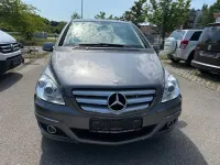 Gebraucht Mercedes B180 116 PS (85 kW) 2011 Grau Kleinwagen